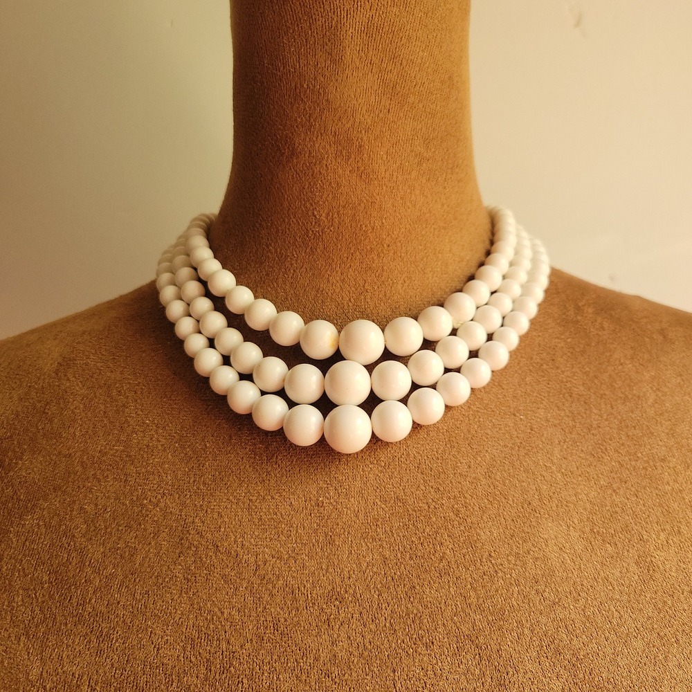 Vintage Japan Triple Strand White Acrylic‎ Bead Necklace 16-18in Cottagecore